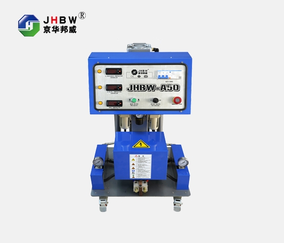 小型聚氨酯冷庫(kù)噴涂機(jī)生產(chǎn)廠家_聚氨酯噴涂機(jī)那家好？