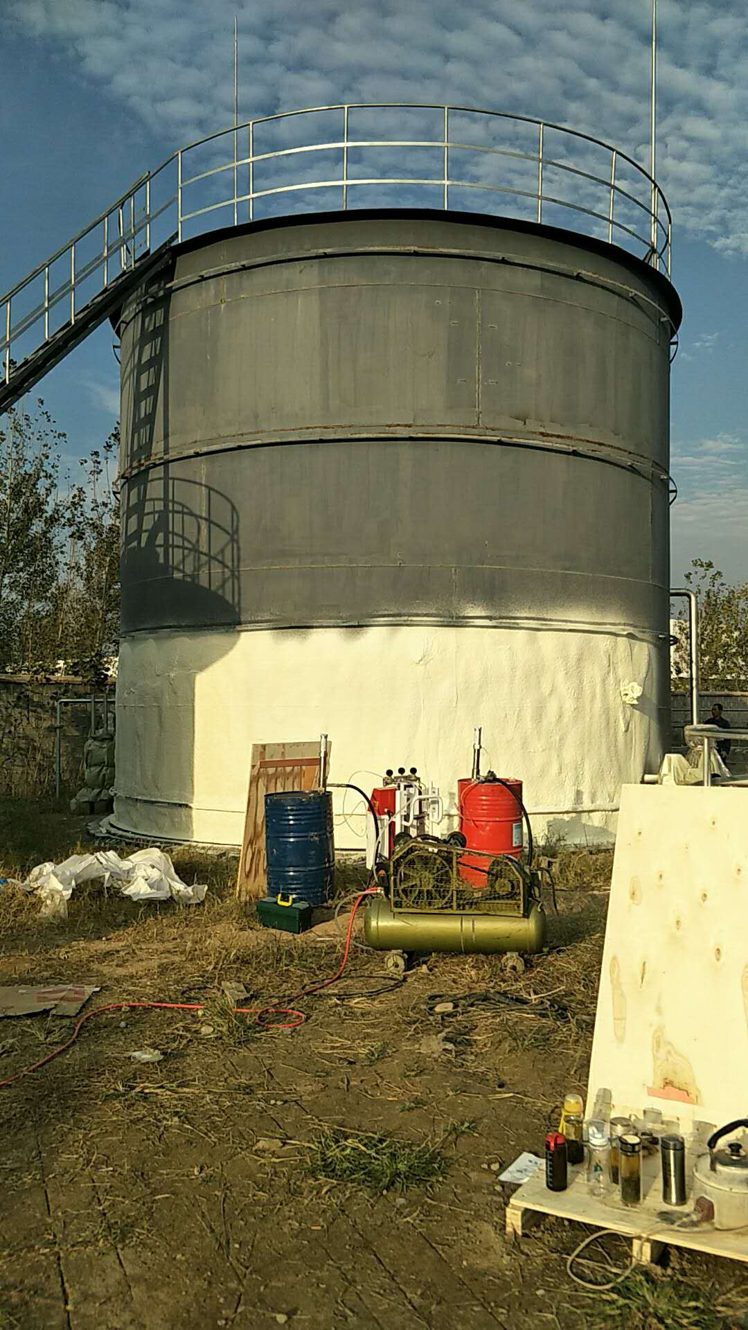 聚氨酯噴涂機(jī)廠家